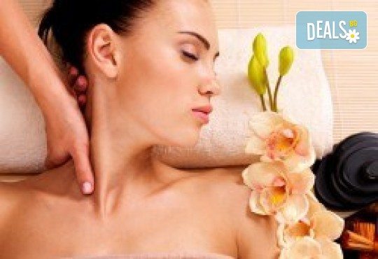 Оздравителен масаж на цяло тяло със сусамово масло в Senses Massage &