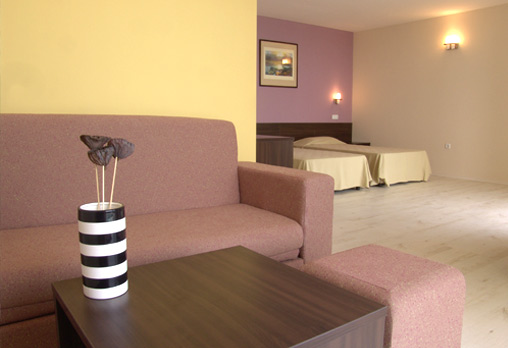 Валео 3* - снимка - 2