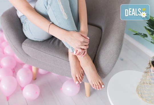 Покажете краката си без притеснения! Лазерно лечение на гъбички по ноктите във фризьоро-козметичен салон Вили! - Снимка 1
