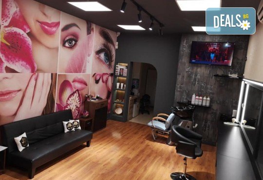 Безиглена мезотерапия и диамантено микродермабразио с Academy и Glory в Студио за красота Beauty Star до Mall of Sofia! - Снимка 7