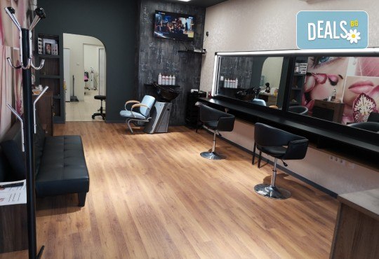Нов цвят! Боядисване с боя на клиента + подстригване, терапия с маска и прическа от Студио за красота BEAUTY STAR до Mall of Sofia - Снимка 7