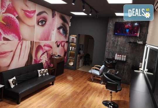 Нов цвят! Боядисване с боя на клиента + подстригване, терапия с маска и прическа от Студио за красота BEAUTY STAR до Mall of Sofia - Снимка 5