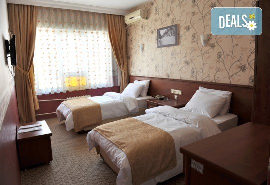 Уикенд екскурзия до Одрин през декември с Рикотур! 1 нощувка със закуска в Saray Hotel 2*, транспорт, богата програма и посещение на Синия пазар и Margi Outlet - Снимка 9