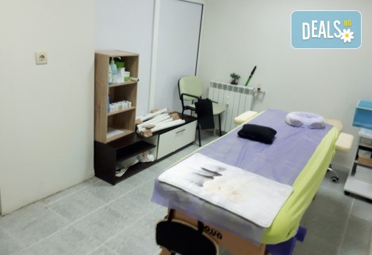 Aqua Peel, биолифтинг, кислородна мезотерапия и терапия студен чук на лице и шия в NSB Beauty! - Снимка 6