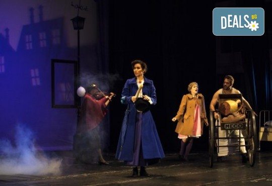 Среща с Дядо Коледа в театър София! Мери Попинз на 14.12. от 11.00 ч. в Театър ''София'', билет за двама! - Снимка 3