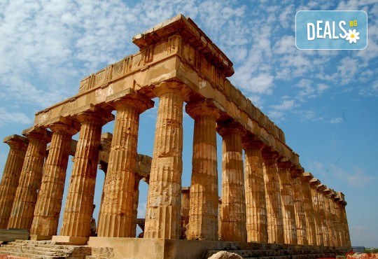 Самолетна екскурзия до Сицилия през пролетта! 4 нощувки, закуски и вечери, самолетни билети, летищни такси, водач и възможност за тур до Етна и Палермо! - Снимка 8