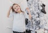 Kоледна фотосесия, семейна, детска или индивидуална, с много аксесоари в студио с Коледни декори и голяма елха, 30 обработени кадъра и подарък DVD! - thumb 4