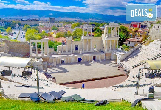 За 1 ден на Коледен фестивал Капана, Пловдив, на 21.12. или 22.12. с туроператор Поход! Транспорт, водач и разходка в Стария град - Снимка 5