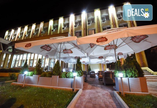 Нова година в Пожега, Сърбия! 2 нощувки със закуски в хотел 3*, 1 вечеря, Новогодишна вечеря с неограничени напитки и програма, транспорт - Снимка 2