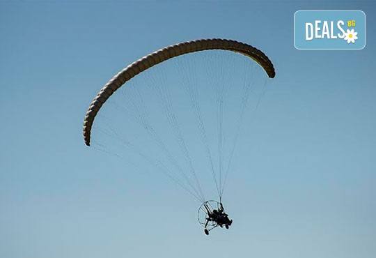 Тандемен полет с двуместен парапланер на 5 км от София + заснемане с HD GoPro action камера от Extreme sport! - Снимка 2