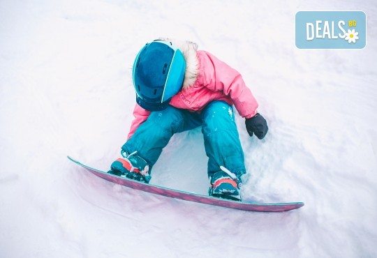 Зимно забавление! Урок по сноуборд за деца на Витоша с включена екипировка и оборудване от Scoot! - Снимка 1