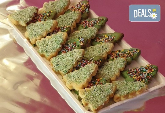 За Коледа! 25 броя коледни декорирани елхи от Сладкарница Джорджо Джани! - Снимка 5