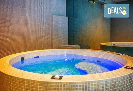 Лукс Нова година в Черна гора, с България Травъл! 4 нощувки, 4 закуски, 3 вечери в Palmon Bay Hotel & Spa 4+* в Херцег Нови, транспорт и програми в Дубровник, Будва и Котор - Снимка 13