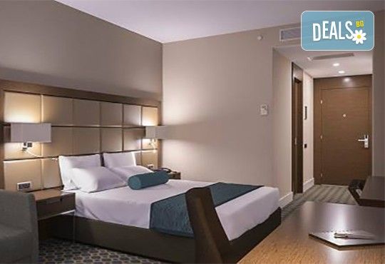 Луксозна Нова година в Mercure Istanbul & Pullman Convention Center 5*, Истанбул! 2, 3 или 4 нощувки и закуски, ползване на закрит басейн, фитнес и сауна - Снимка 2