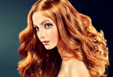 За празниците! Боядисване с боя на клиента, терапия Selective, терапия със серум + сешоар в Салон B Beauty!