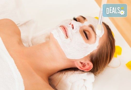 Мануално почистване на лице, маска според типа кожа, козметичен масаж, дарсонвал и нанасяне на крем в Senses Massage & Recreation! - Снимка 1