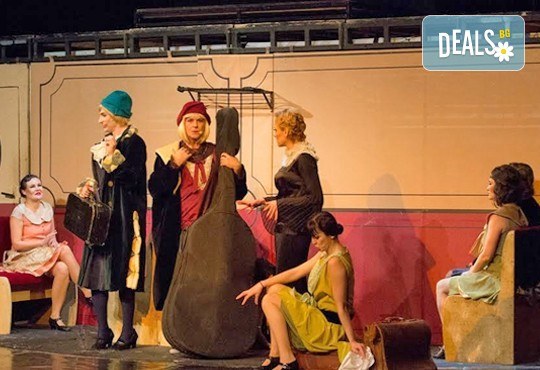 Гледайте страхотната комедия „Някои го предпочитат...” на 18.01. от 19.00 ч. в Младежки театър, билет за един! - Снимка 4