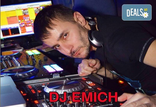 За Вашето Новогодишно, фирмено или частно парти, рожден ден, сватбено тържество, нощно/дневно заведение или абсолвентски бал предлагаме: цялостно озвучаване от DJ с апаратура, възможност за професионален фотограф и перкунсионист! - Снимка 7