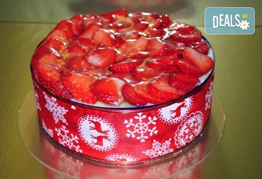 Баварска шоколадова торта с ягоди - 1кг ики 2кг. от сладкарница Лагуна! - Снимка 4