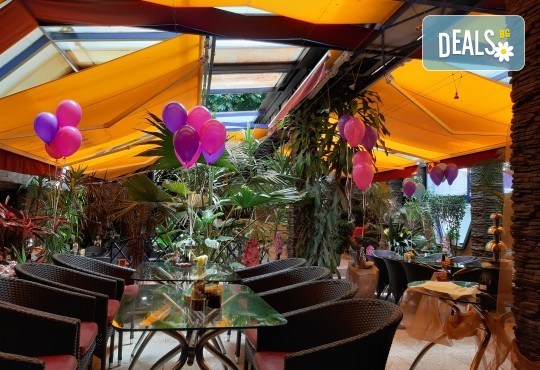 Баварска шоколадова торта с ягоди - 1кг ики 2кг. от сладкарница Лагуна! - Снимка 8