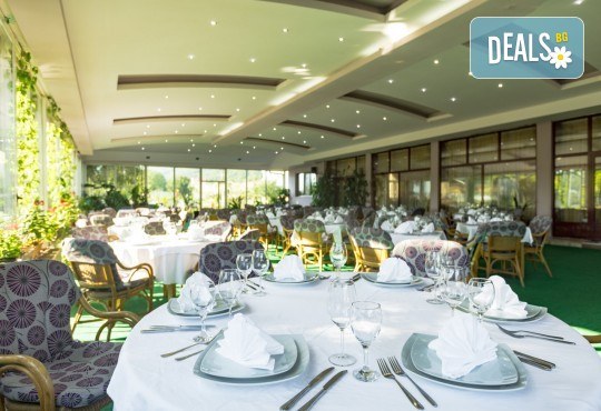 СПА уикенд в Струмица с България Травъл! 1 нощувка със закуска, обяд и гала вечеря в Hotel Sirius Spa & Wellness 4*, безплатно ползване на СПА център транспорт - Снимка 4