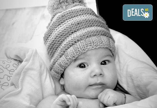 Зимна фотосесия в студио - бебешка, детска, индивидуална или семейна + подарък: фотокнига, от Photosesia.com! - Снимка 5