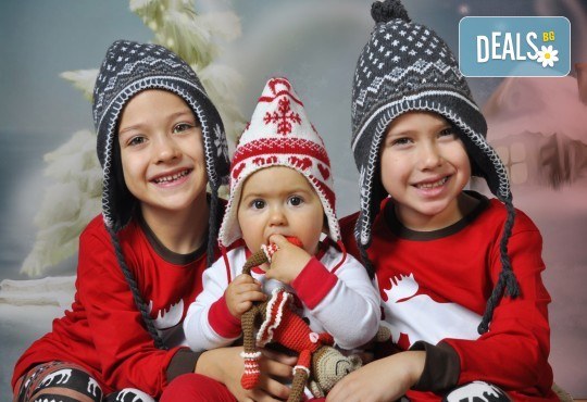 Зимна фотосесия в студио - бебешка, детска, индивидуална или семейна + подарък: фотокнига, от Photosesia.com! - Снимка 2