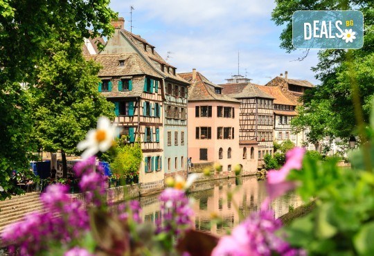 Екскурзия до Париж през Швейцария с България Травел! 7 нощувки със закуски, транспорт и Прага, Париж, Страсбург, Женева, Монтрьо, Милано - Снимка 1