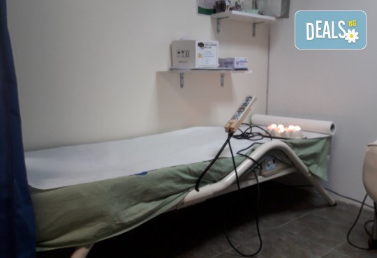 Живот без болка! Терапия с термично масажно легло Ceragem при проблеми с гръбначния стълб, крайниците и ставите, ревматизъм и др. в Studio New Nail and Beauty NG в Лозенец! - Снимка 5