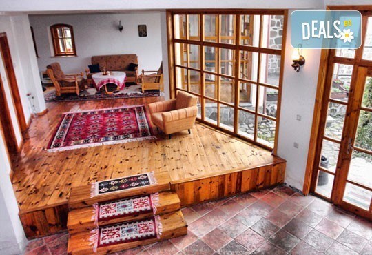 Почивка за двама! Нощувка и закуска в Комплекс Илинден, Брацигово, безплатно за дете до 6 г. - Снимка 5