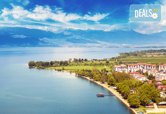 Почивка край брега на Охридското езеро през лятото! 5 нощувки със закуски и вечери във вила Ловец, транспорт и посещение на Скопие - Снимка 1