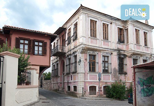 Екскурзия до карнавала в Ксанти и Кавала! 3 нощувки със закуски в Hotel Nefeli 3*, вечеря в таверна, транспорт от София или Варна - Снимка 2