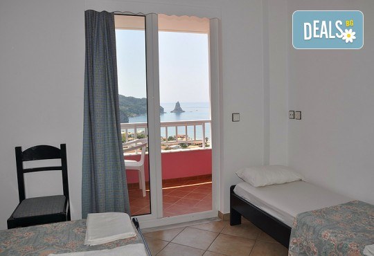 Ранни записвания за почивка на остров Корфу! 4 нощувки със закуски и вечери в Pink Palace Beach Resort, транспорт и водач от Далла Турс - Снимка 8