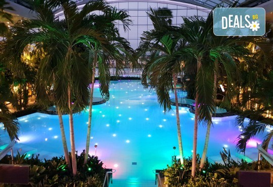 Екскурзия през зимата до Букурещ с посещение на СПА комплекс Therme Bucharest! 1 нощувка и закуска, транспорт и бонус: панорамна обиколка на Букурещ - Снимка 1