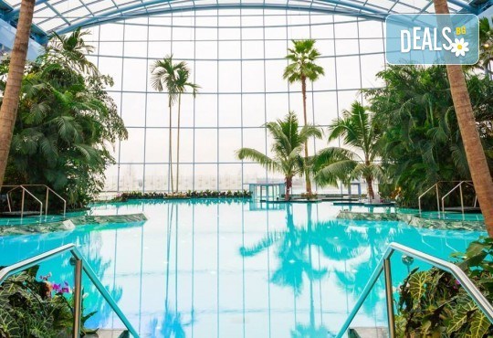 Екскурзия през зимата до Букурещ с посещение на СПА комплекс Therme Bucharest! 1 нощувка и закуска, транспорт и бонус: панорамна обиколка на Букурещ - Снимка 5