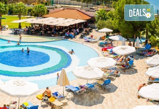 Лятна почивка в Sea Light Resort Hotel 5*, Кушадасъ, Турция! 7 нощувки на база 24 ч. Ultra All Inclusive, безплатно за дете до 13 г., възможност за транспорт! - Снимка 3