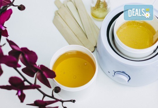 Гладка кожа! Кола маска на зона по избор за жени в студио за красота Бейбъл, Студентски град - Снимка 1