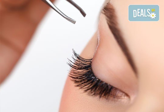 Комбинирано почистване на лице в 11 стъпки и бонус: почистване на вежди в студио за красота Бейбъл, Студентски град - Снимка 4