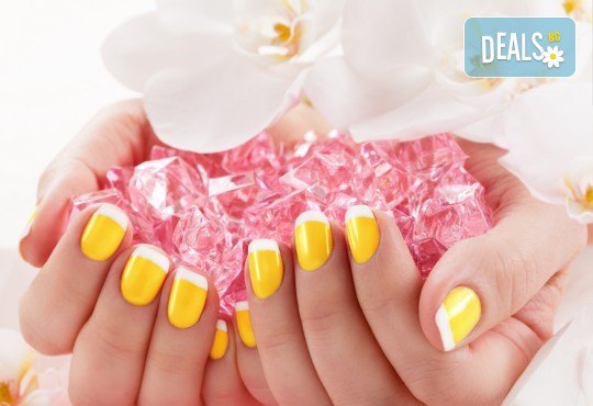 Класически или френски маникюр с гел лак Bluesky + бонус: сваляне на стар гел лак и 2 декорации в салон Лаура Стайл! - Снимка 2