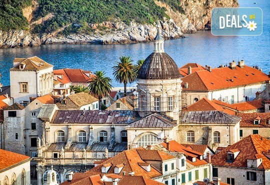 Адриатическа приказка през пролетта! 4 нощувки със закуски в хотел 3*, транспорт, посещение на Будва, Дубровник, Сараево, Мостар и още - Снимка 6