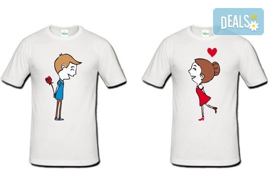 Романтично и забавно! 2 броя тениски за двойки със снимка или щампа по Ваш избор от Хартиен свят! - Снимка 1