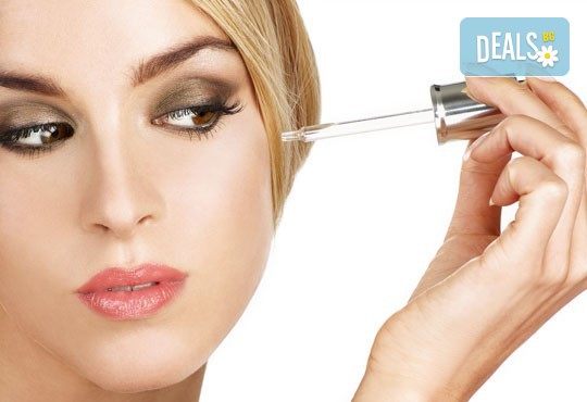 Сияйна кожа! Медицинско почистване на лице и нанасяне на подхранваща ампула според типа кожа в Beauty Salon Tesori - Снимка 3