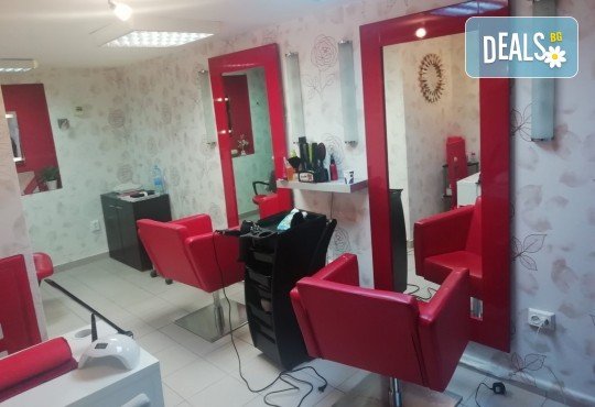 Възстановяваща терапия в продукти на Alfaparf - ампула, маска и кристали + прав сешоар и бонус: подстригване на връхчета в салон Golden Angel, до НДК - Снимка 6