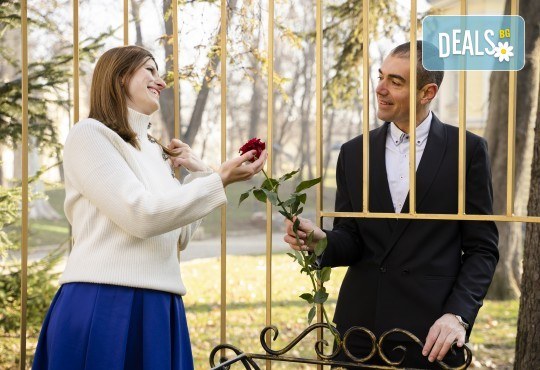 За Свети Валентин! Портретна фотосесия за двама на открито или в студио с 25 обработени кадъра от Фото Студио Амели - Снимка 3