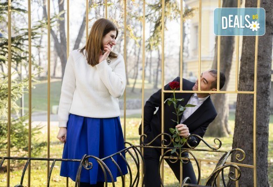 За Свети Валентин! Портретна фотосесия за двама на открито или в студио с 25 обработени кадъра от Фото Студио Амели - Снимка 4