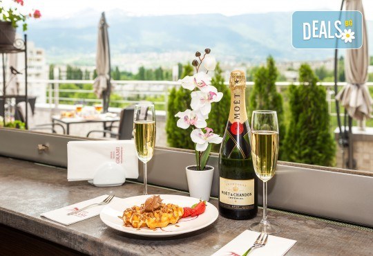 Специално предложение за Свети Валентин! Романтична вечеря за двама с изискано меню в Скай Бар Грами на 14-ти февруари - Снимка 5