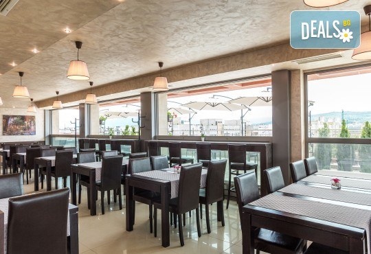 Специално предложение за Свети Валентин! Романтична вечеря за двама с изискано меню в Скай Бар Грами на 14-ти февруари - Снимка 11