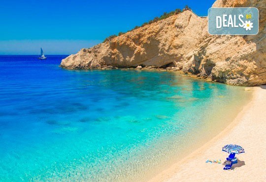 Ранни записвания за Великден на о. Лефкада! 3 нощувки със закуски в Avra Beach Hotel 3*, транспорт и екскурзовод - Снимка 7