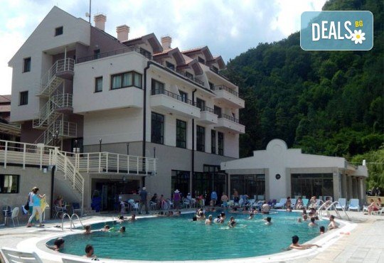 Великден в Луковска баня, Сърбия! 3 нощувки със закуски, обяди и вечери в SPA Hotel Kopaonik 3*, ползване на СПА центъра - Снимка 2