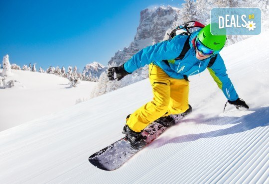 Backcountry забавление! Фрирайд сноуборд за двама с осигурен транспорт, водач и екипировка от Scoot - Снимка 1